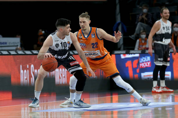 的形象造成 的形象造成