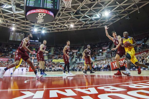 坚定的体育 坚定的体育