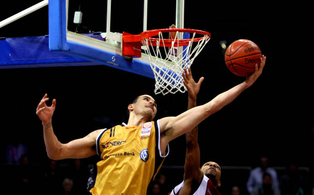 力建设上的 力建设上的